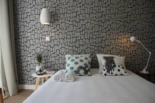 Imagen de la habitación del Hostel SLO Lyon Saxe. Foto 16