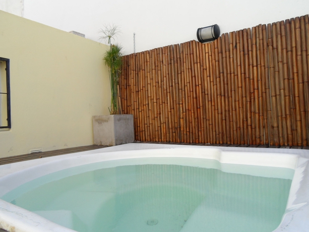 Imagen de los exteriores del Hostel Sabatico Travelers and Guesthouse. Foto 11