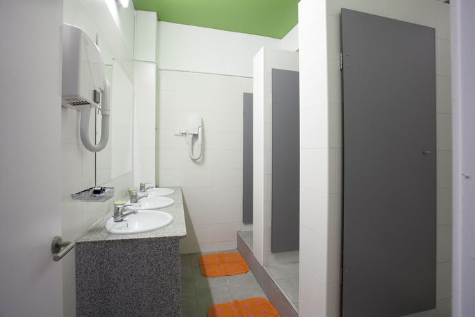 Imagen de la habitación del Hostel Sant Jordi Alberg. Foto 7