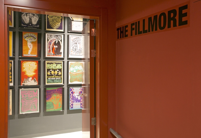 Imagen de los interiores del Hostel Sant Jordi Rock Palace. Foto 7