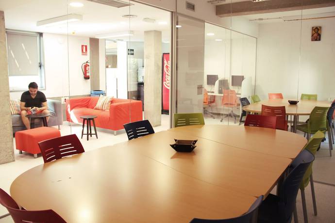 Imagen del bar/restaurante del Hostel Scout Madrid. Foto 2