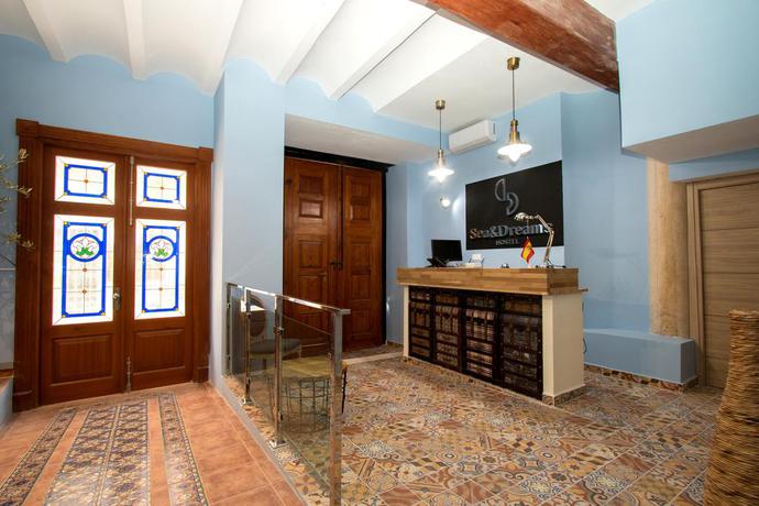 Imagen de los interiores del Hostel Seaanddreams Calpe. Foto 12