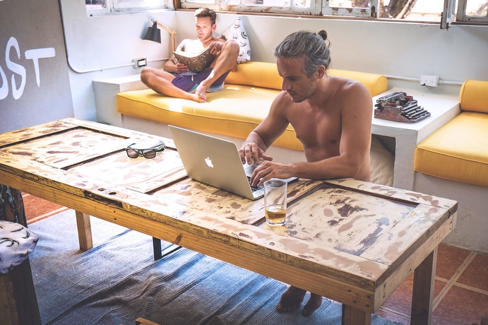 Imagen de los interiores del Hostel Selina Santa Teresa North. Foto 11