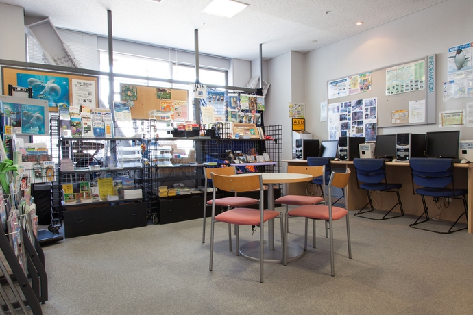 Imagen de los interiores del Hostel Shin-osaka Youth. Foto 15
