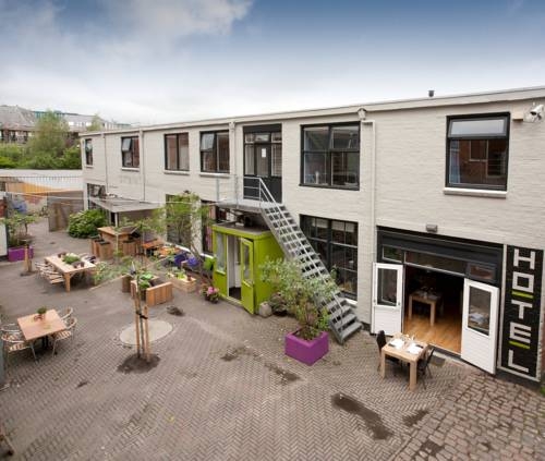 Imagen de los exteriores del Hostel Simplon, Groninga. Foto 9