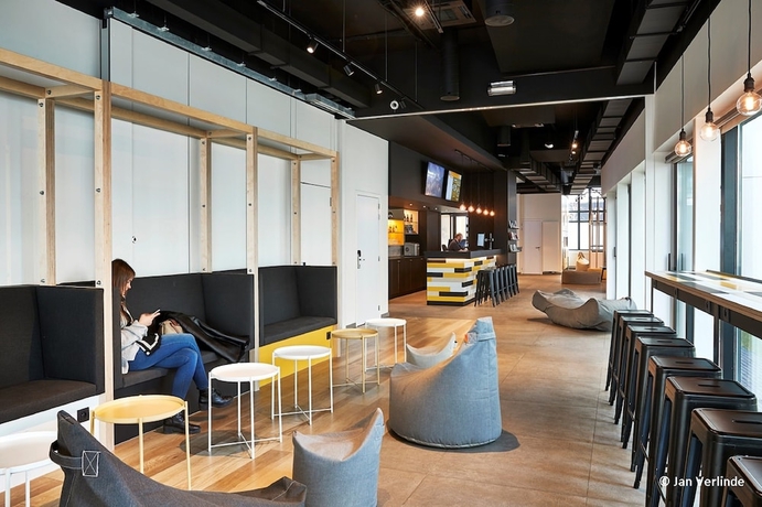 Imagen del bar/restaurante del Hostel Sleep Well Youth. Foto 4