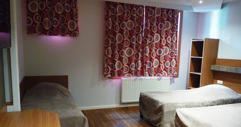 Imagen de la habitación del Hostel Sleep Well Youth. Foto 19