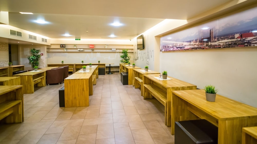 Imagen del bar/restaurante del Hostel Smart Stay - Munich City. Foto 7
