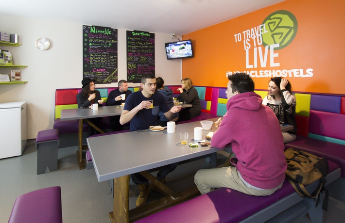 Imagen de los interiores del Hostel Snoozles Quay Street Tourist. Foto 15