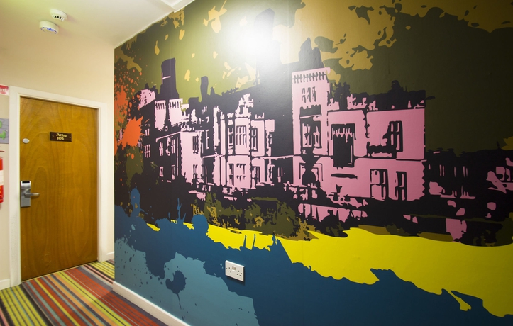 Imagen de los interiores del Hostel Snoozles Quay Street Tourist. Foto 16