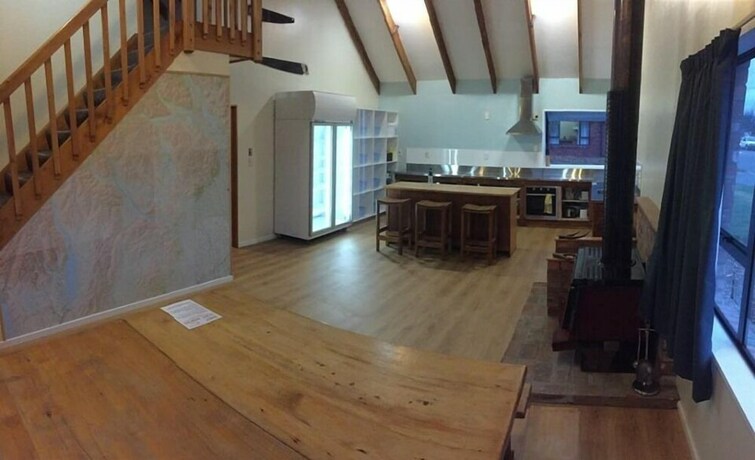 Imagen de los interiores del Hostel Snow Denn Lodge -. Foto 34