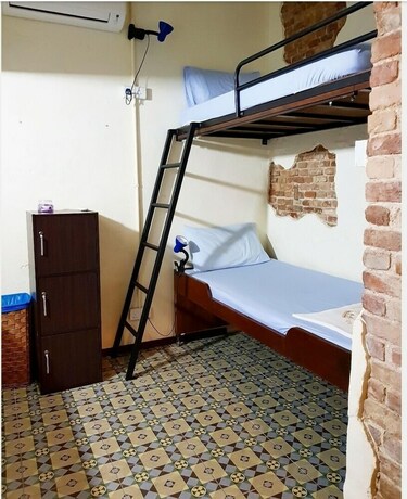 Imagen de la habitación del Hostel Sojourn Beds and Cafe -. Foto 34
