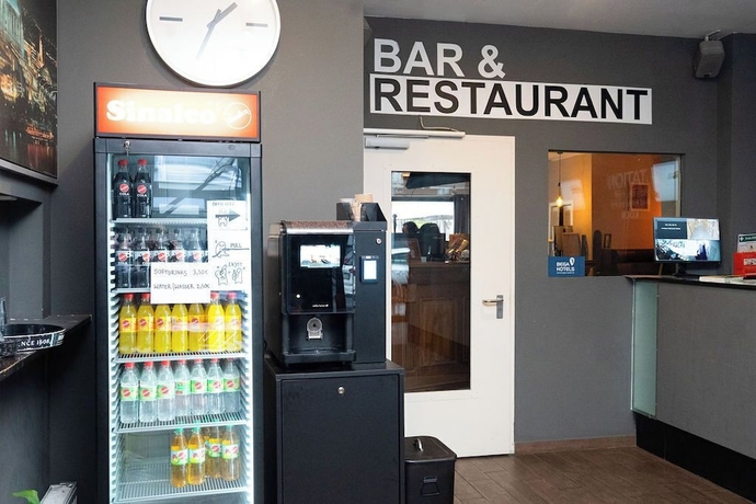 Imagen de los interiores del Hostel Station For Backpackers. Foto 13