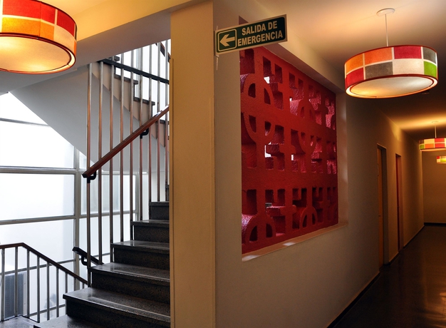 Imagen de los interiores del Hostel Suites Mendoza. Foto 15