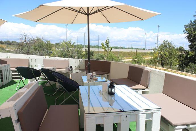 Imagen de los exteriores del Hostel Supremo. Foto 17