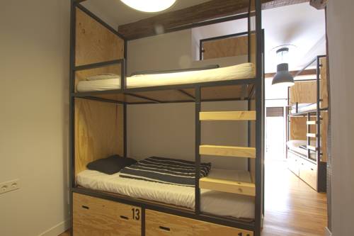 Imagen de la habitación del Hostel Surfing Etxea. Foto 1