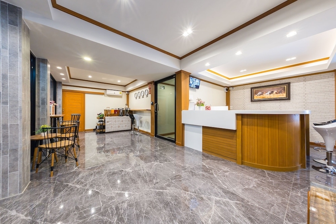 Imagen de los interiores del Hostel Suthep Home and. Foto 13