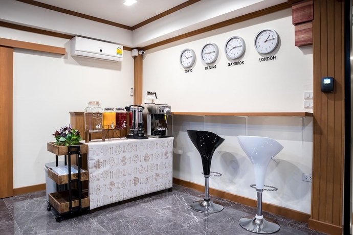 Imagen del bar/restaurante del Hostel Suthep Home and. Foto 3