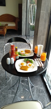 Imagen del bar/restaurante del Hostel Suthep Home and. Foto 5