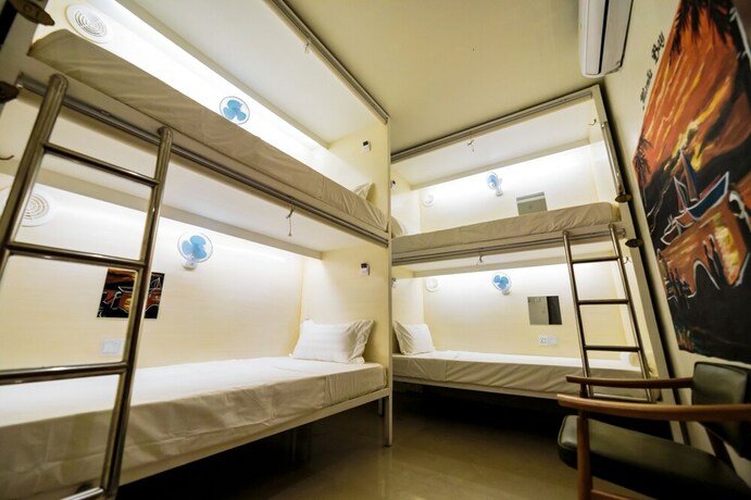 Imagen de la habitación del Hostel Tambayan Capsule. Foto 20