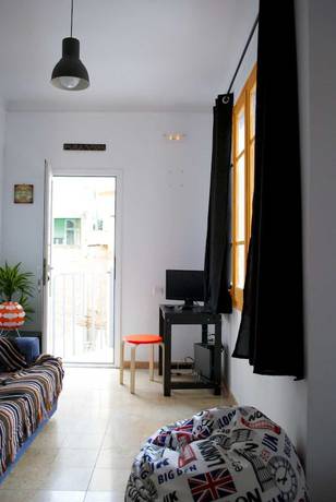 Imagen de los interiores del Hostel Tarragona. Foto 11