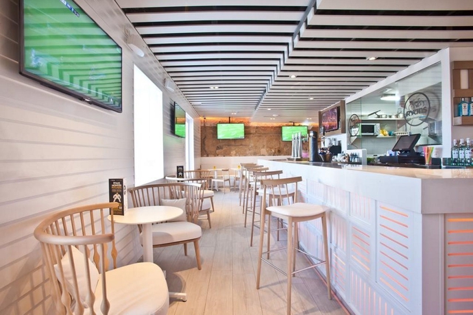 Imagen general del Hostel Ten, Ibiza ciudad. Foto 4