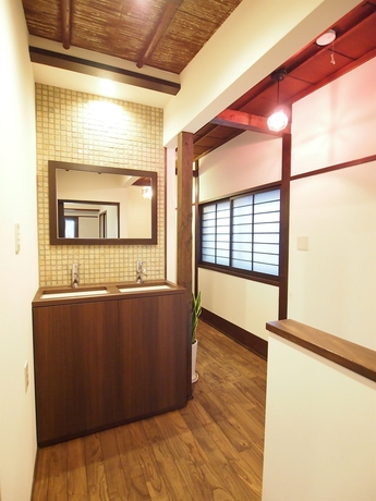 Imagen de los interiores del Hostel Tenma Itoya Guest House -. Foto 4