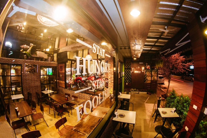 Imagen general del Hostel The 8 Factory Hotel Phitsanulok. Foto 4