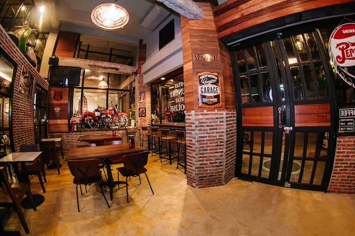 Imagen general del Hostel The 8 Factory Hotel Phitsanulok. Foto 1