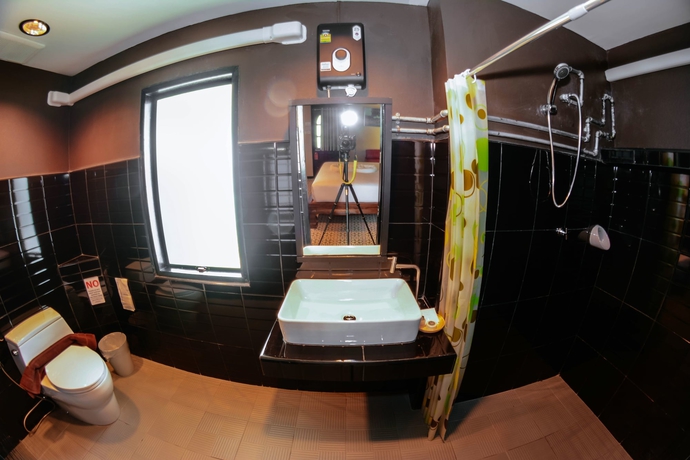 Imagen de la habitación del Hostel The 8 Factory Hotel Phitsanulok. Foto 12