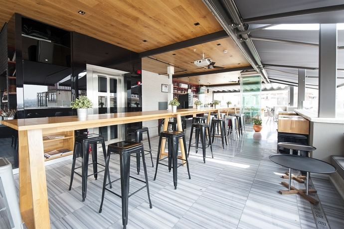 Imagen del bar/restaurante del Hostel The Central House Istanbul Taksim. Foto 5