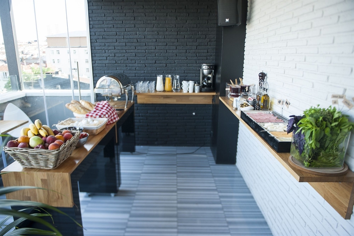 Imagen del bar/restaurante del Hostel The Central House Istanbul Taksim. Foto 7