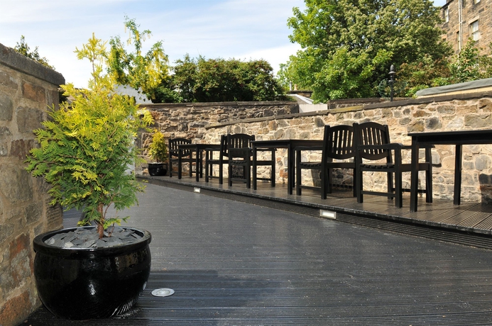 Imagen de los exteriores del Hostel The, Edimburgo. Foto 12