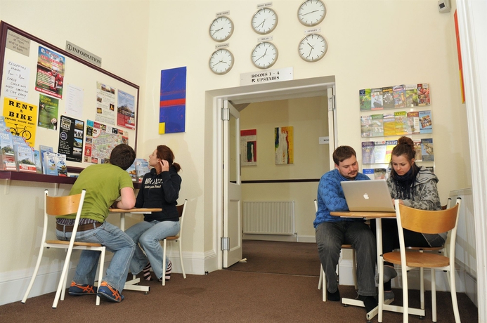 Imagen de los interiores del Hostel The, Edimburgo. Foto 14