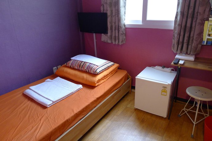 Imagen de la habitación del Hostel The House. Foto 2