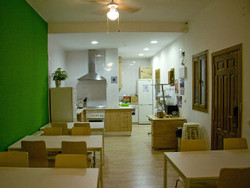 Imagen del bar/restaurante del Hostel The Living Roof Madrid. Foto 8