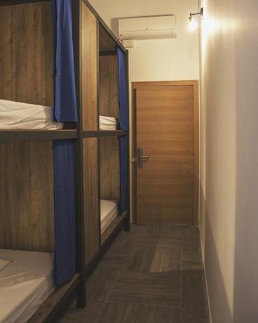 Imagen de la habitación del Hostel The Market Alicante. Foto 5