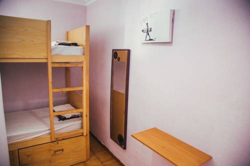 Imagen de la habitación del Hostel The Melting Pot Tarifa & Kiteschool. Foto 4
