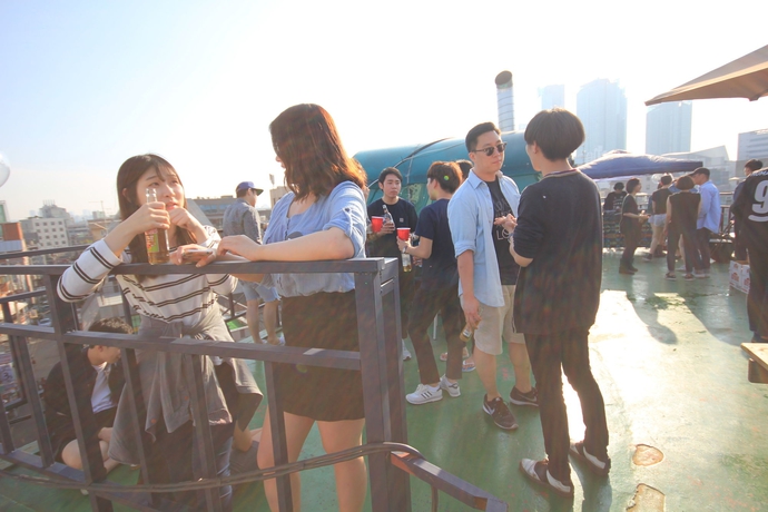 Imagen de los exteriores del Hostel The One, Seul. Foto 13