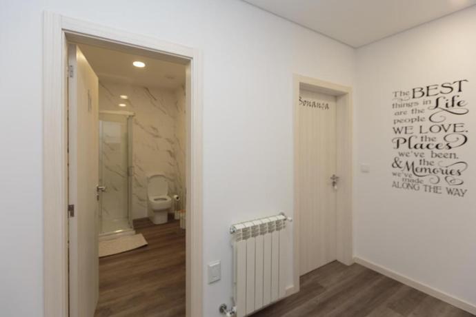 Imagen de los interiores del Hostel The Spot Ofir. Foto 13