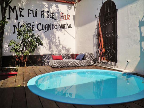 Imagen de la piscina del Hostel Theatre International. Foto 13