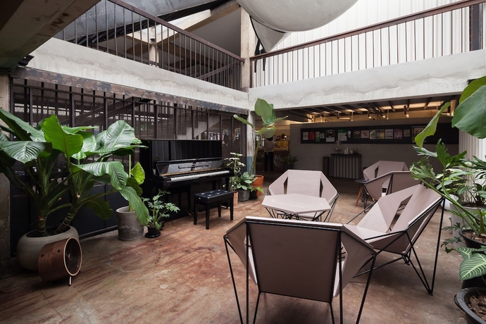 Imagen de los interiores del Hostel Thunder Bird. Foto 16