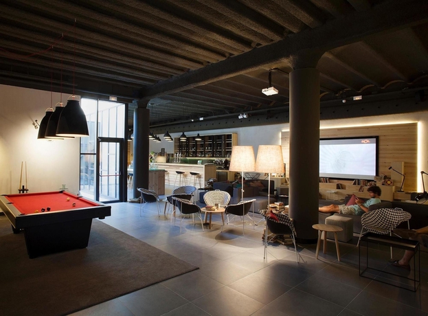 Imagen del bar/restaurante del Hostel Toc Barcelona. Foto 2