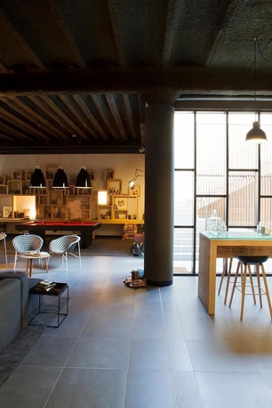 Imagen del bar/restaurante del Hostel Toc Barcelona. Foto 4