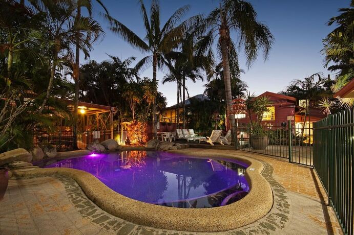 Imagen de la piscina del Hostel Travellers Oasis -. Foto 35