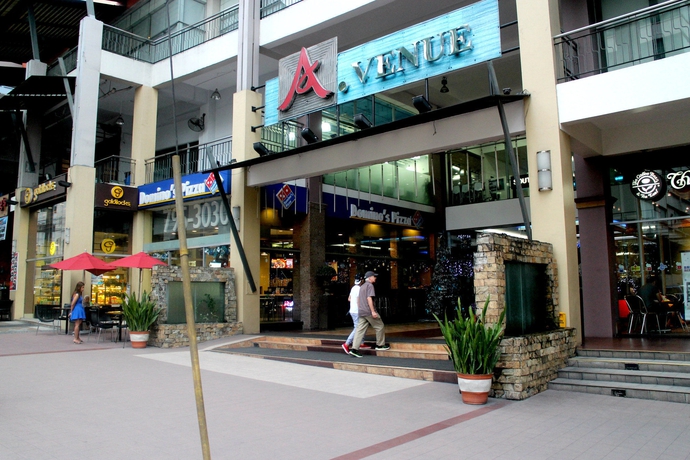 Imagen de los exteriores del Hostel Urban, Makati. Foto 10