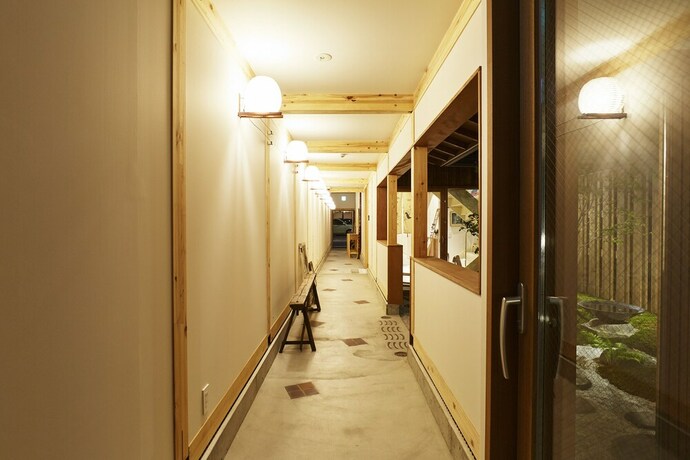 Imagen del bar/restaurante del Hostel Utsuwa Designed. Foto 13