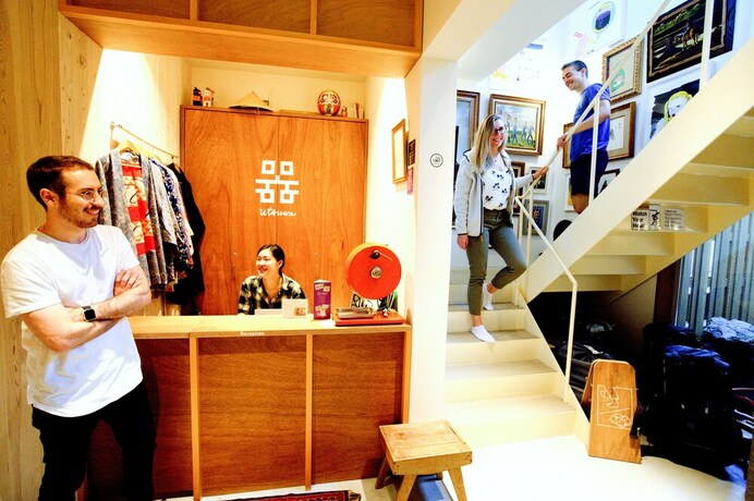Imagen de los interiores del Hostel Utsuwa Designed. Foto 30