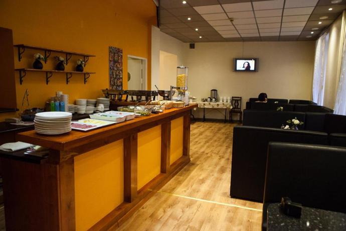 Imagen del bar/restaurante del Hostel Viktorija with Private Rooms. Foto 4