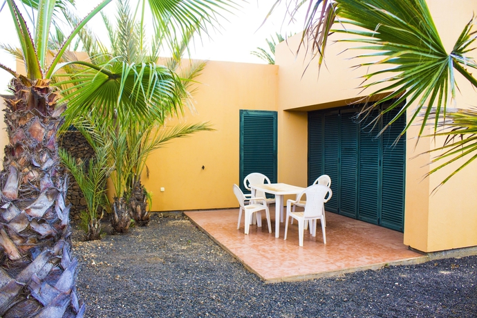 Imagen de los exteriores del Hostel Volcanic Beach. Foto 8